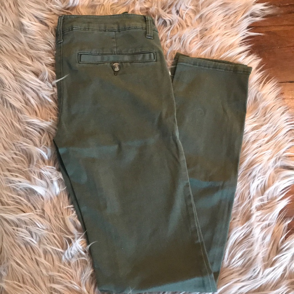 American Eagle green skinny khakis